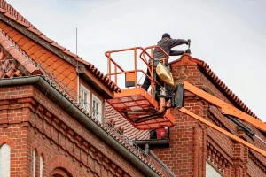 How Fast Can a Roofer Respond
